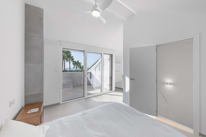 Image No.17-3 Bed Townhouse for sale