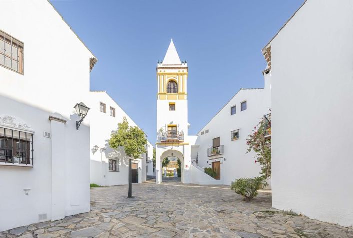 Image No.30-3 Bed Townhouse for sale