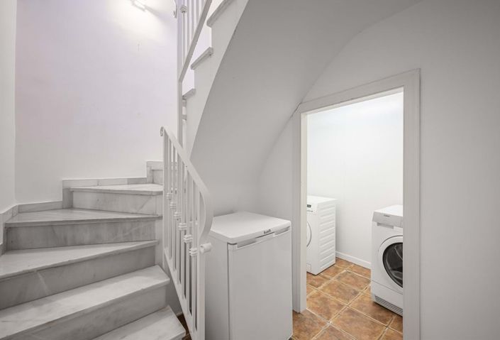 Image No.31-3 Bed Townhouse for sale