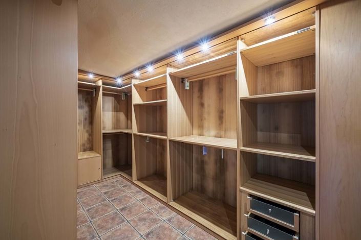 Image No.34-3 Bed Townhouse for sale