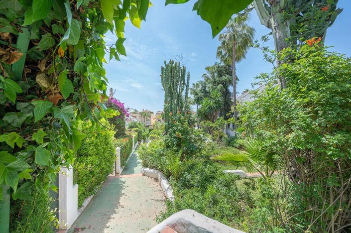 Image No.36-3 Bed Townhouse for sale