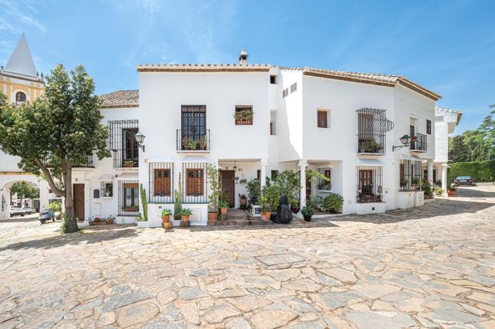 Image No.38-3 Bed Townhouse for sale