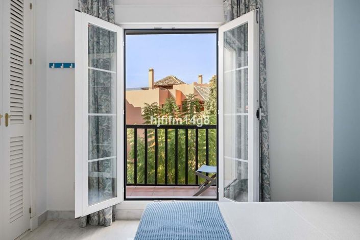 Image No.18-2 Bed Apartment for sale