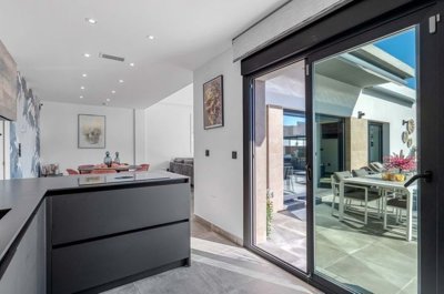 1447-651531-78d1f4f8b6655591b02d22fabb36a692d