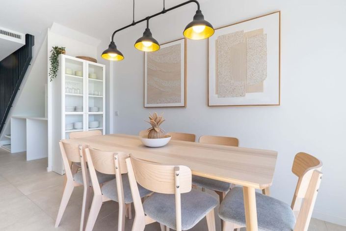 Image No.6-4 Bed Townhouse for sale