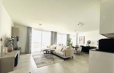 1447-648983-78d1f4f8b6655591b02d22fabb36a692d