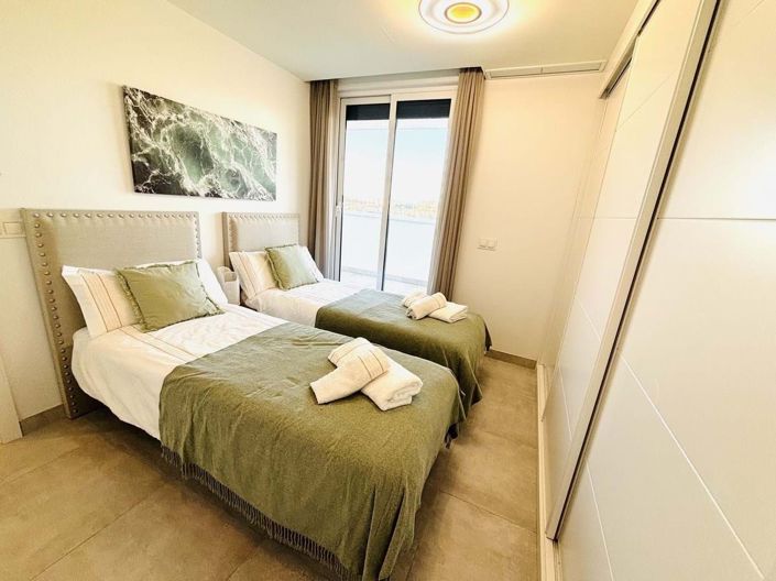 Image No.22-3 Bed Apartment for sale