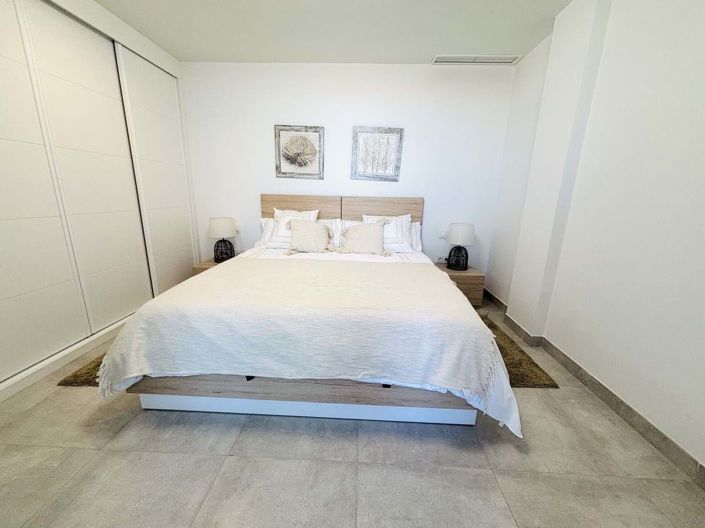 Image No.31-3 Bed Apartment for sale