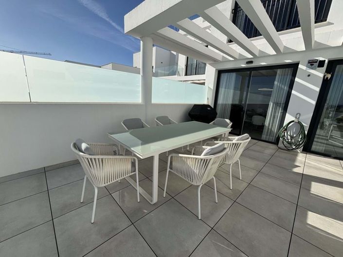 Image No.8-3 Bed Apartment for sale