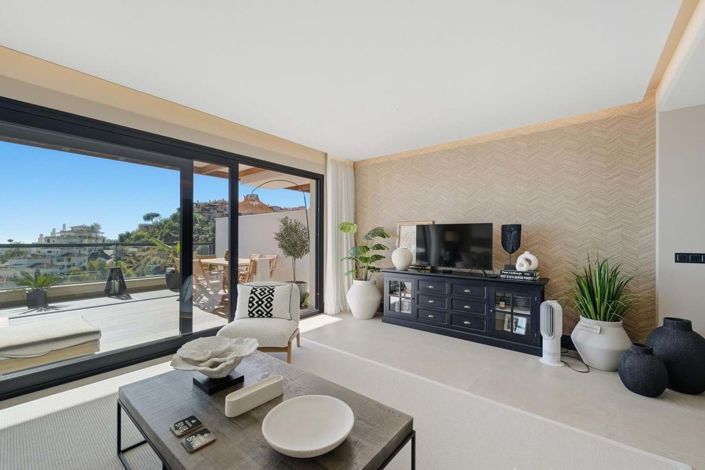 Image No.12-2 Bed Apartment for sale