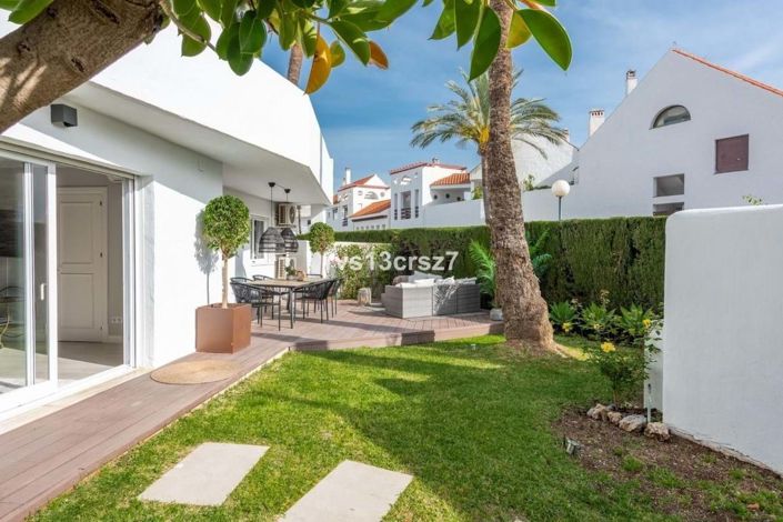 Image No.20-4 Bed Apartment for sale