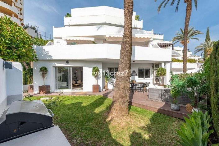 Image No.22-4 Bed Apartment for sale