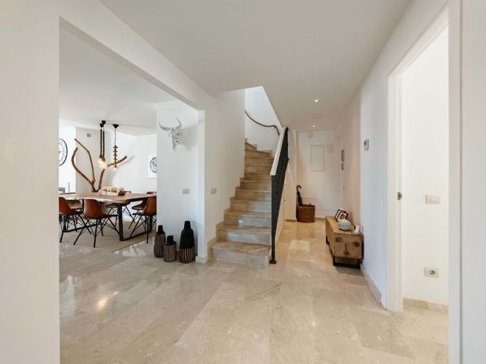 Image No.14-3 Bed Apartment for sale