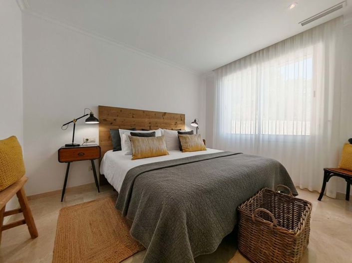 Image No.24-3 Bed Apartment for sale