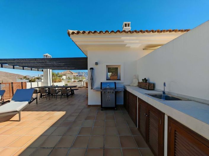 Image No.26-3 Bed Apartment for sale