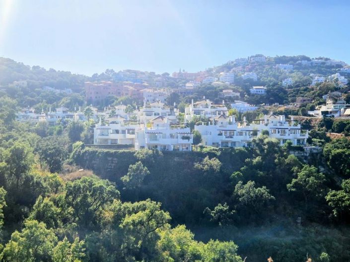 Image No.38-3 Bed Apartment for sale