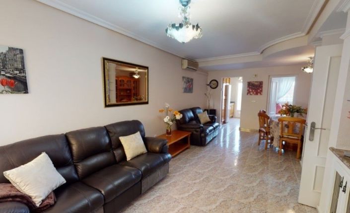 Image No.3-3 Bed Townhouse for sale