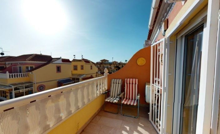 Image No.7-3 Bed Townhouse for sale