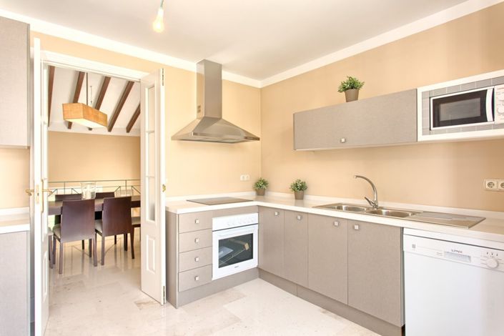 Image No.7-3 Bed Villa for sale