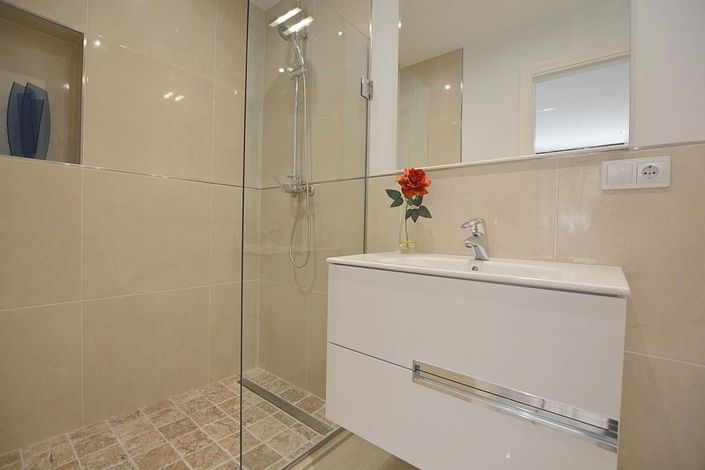 Image No.14-5 Bed Villa for sale