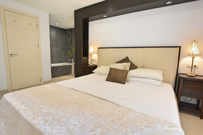 Image No.9-5 Bed Villa for sale