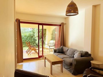 1447-651501-78d1f4f8b6655591b02d22fabb36a692d