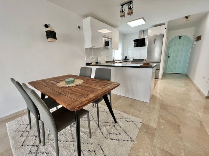 Image No.20-2 Bed Apartment for sale