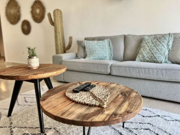 1447-651525-78d1f4f8b6655591b02d22fabb36a692d