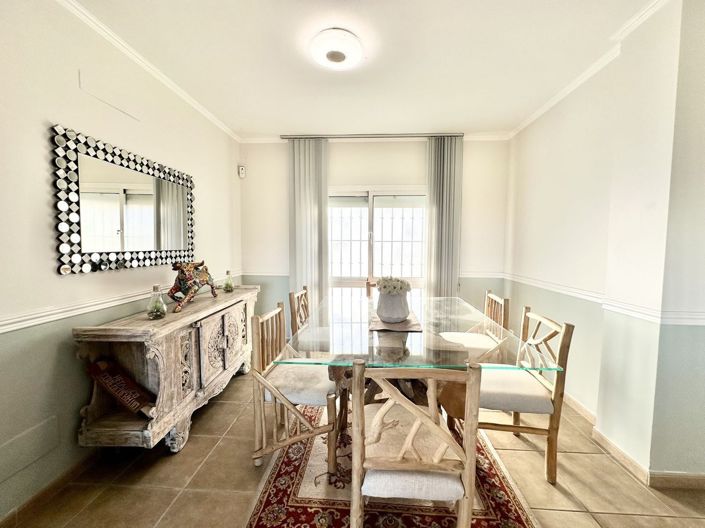 Image No.18-4 Bed Villa for sale