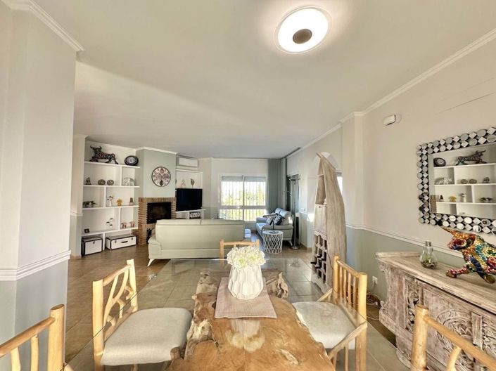 Image No.20-4 Bed Villa for sale