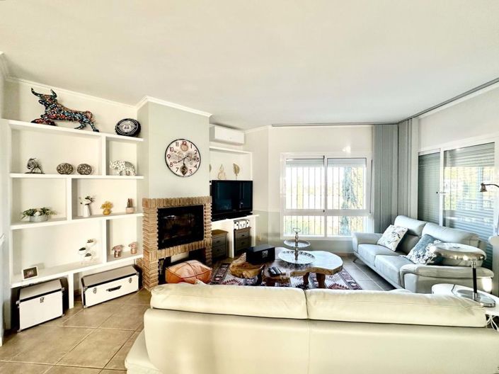 Image No.4-4 Bed Villa for sale