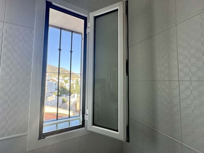 Image No.48-4 Bed Villa for sale