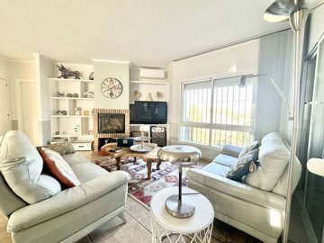 1447-647695-78d1f4f8b6655591b02d22fabb36a692d