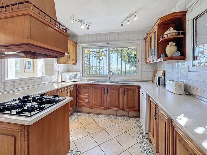 Image No.11-4 Bed Villa for sale