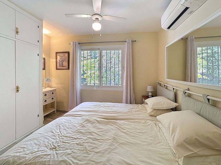 Image No.20-4 Bed Villa for sale