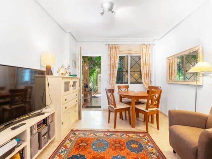 Image No.10-2 Bed Bungalow for sale