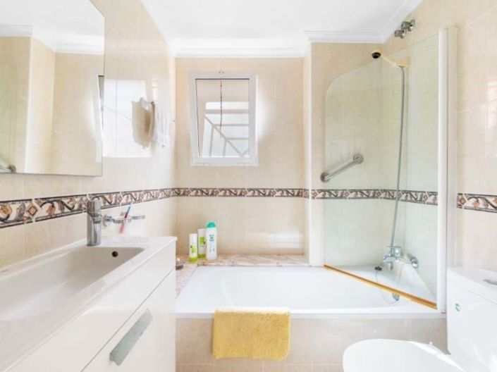 Image No.19-2 Bed Bungalow for sale