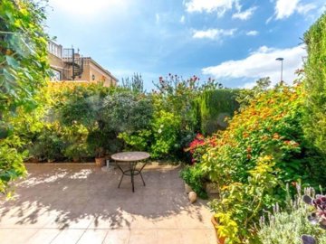 1447-648347-78d1f4f8b6655591b02d22fabb36a692d