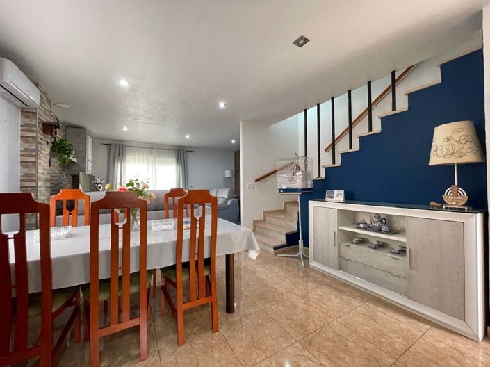 Image No.4-5 Bed Semi-Detached for sale