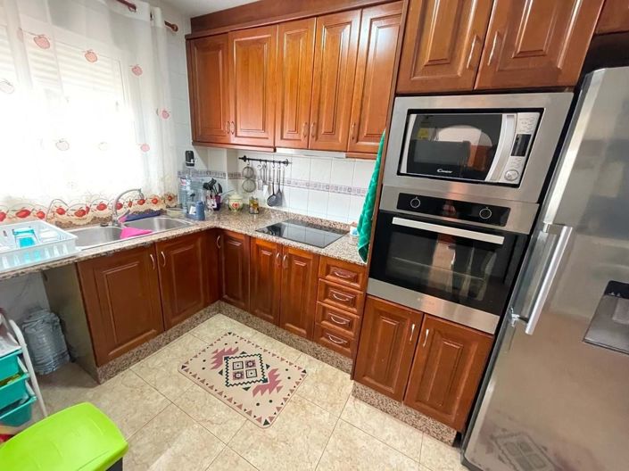 Image No.5-5 Bed Semi-Detached for sale