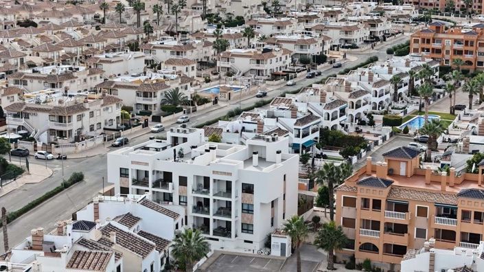 Image No.32-2 Bed Penthouse for sale