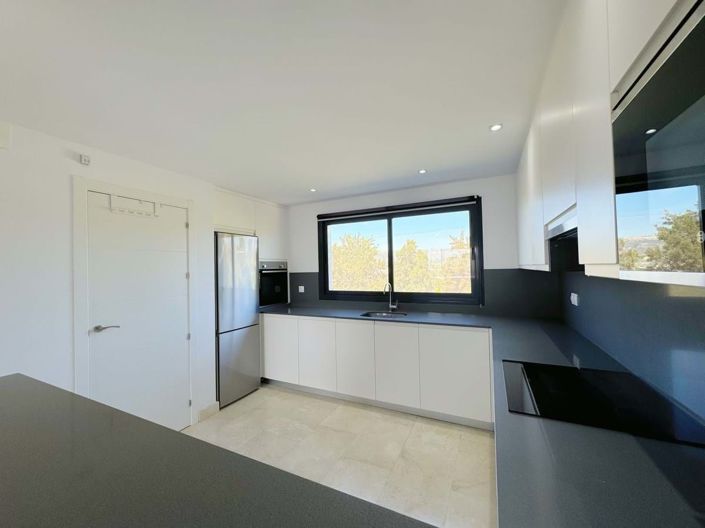 Image No.17-2 Bed Apartment for sale