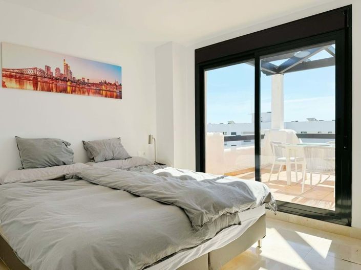 Image No.21-2 Bed Apartment for sale