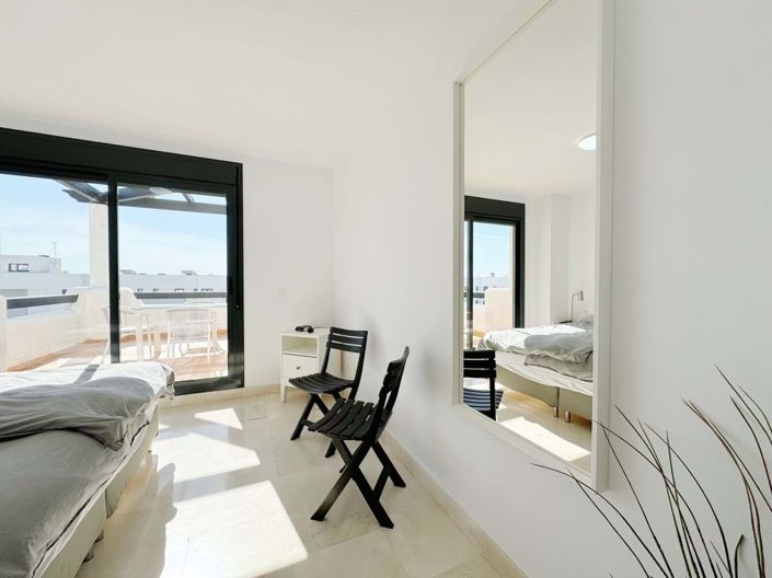 Image No.24-2 Bed Apartment for sale