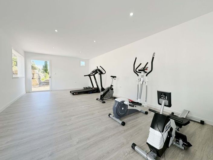 Image No.38-2 Bed Apartment for sale