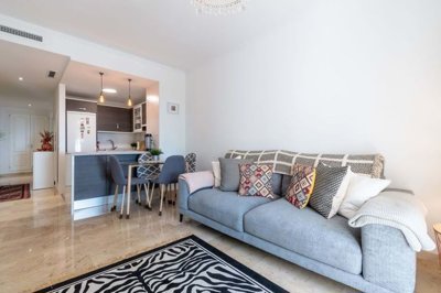 1447-651503-78d1f4f8b6655591b02d22fabb36a692d