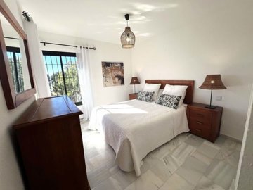 1447-651524-78d1f4f8b6655591b02d22fabb36a692d