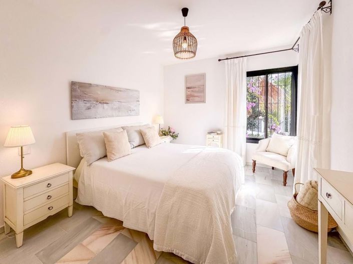 Image No.18-4 Bed Villa for sale