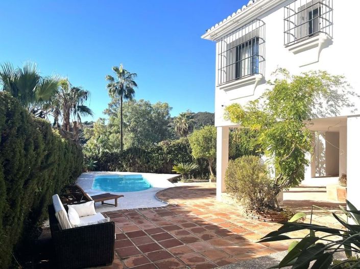 Image No.2-4 Bed Villa for sale