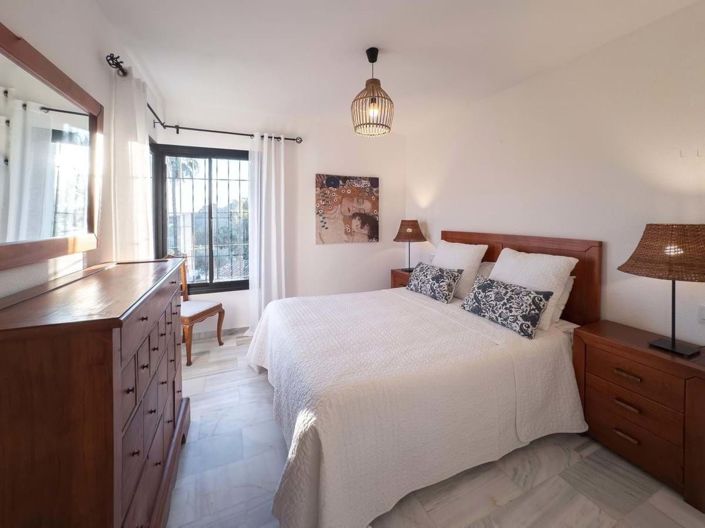 Image No.20-4 Bed Villa for sale